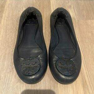 Women’s Tory Burch navy blue flats size 8